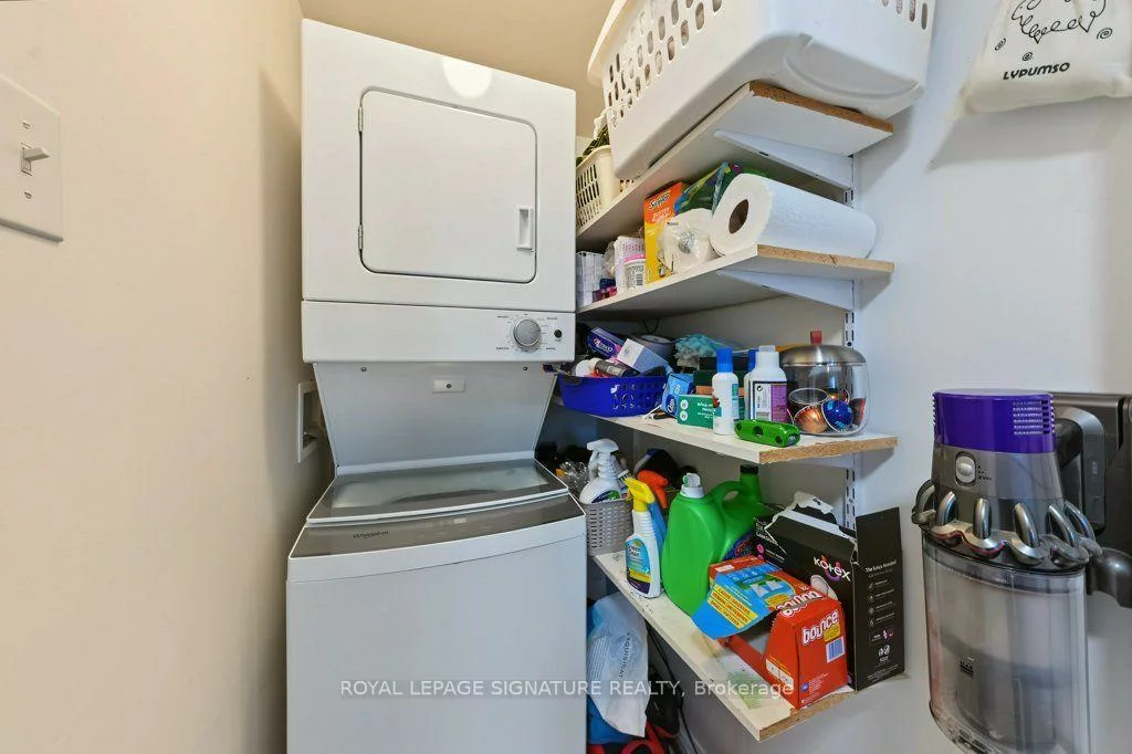 2285, Bur Oak, Greensborough, Markham