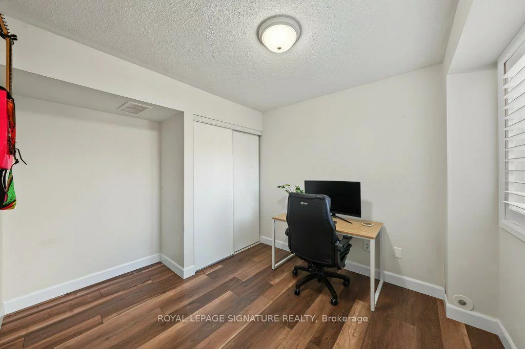 2285, Bur Oak, Greensborough, Markham