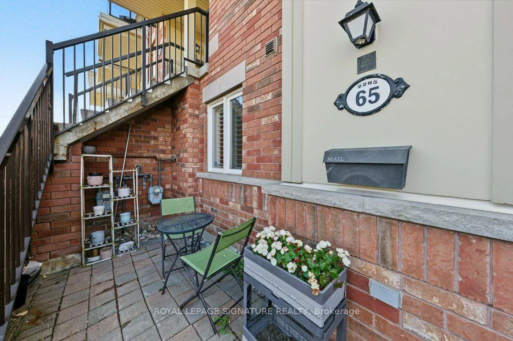 2285, Bur Oak, Greensborough, Markham
