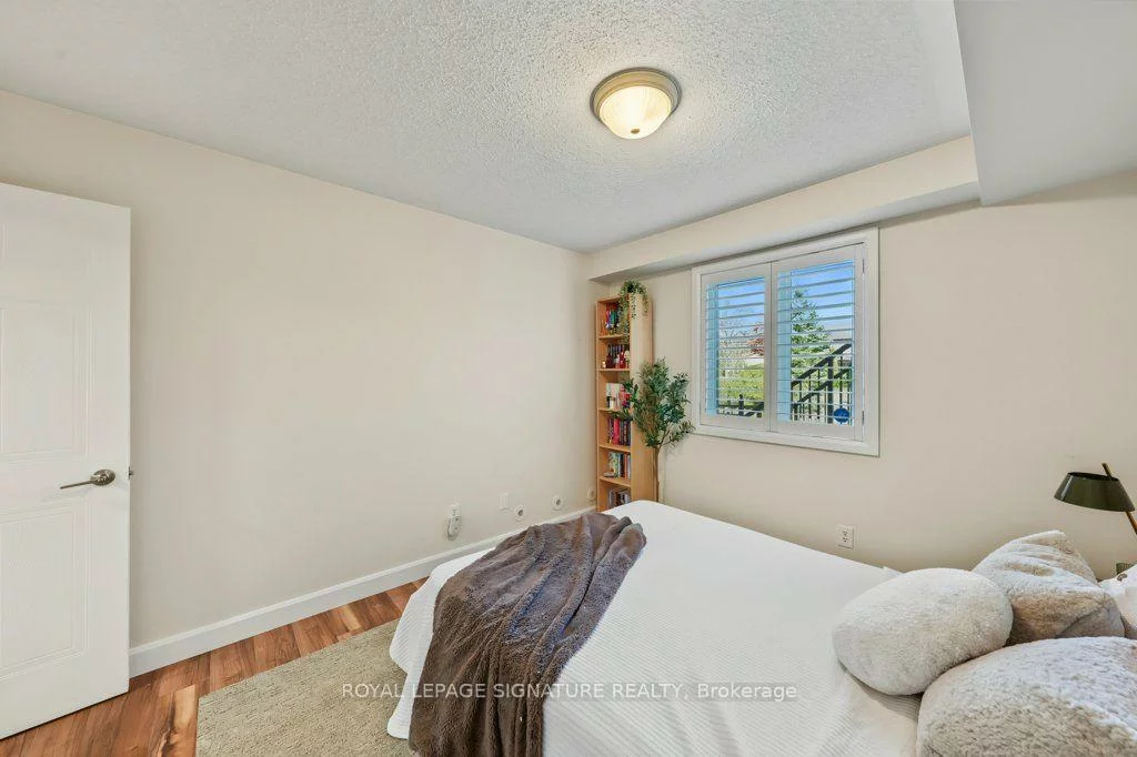 2285, Bur Oak, Greensborough, Markham