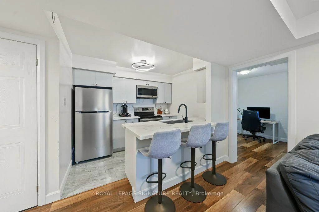 2285, Bur Oak, Greensborough, Markham