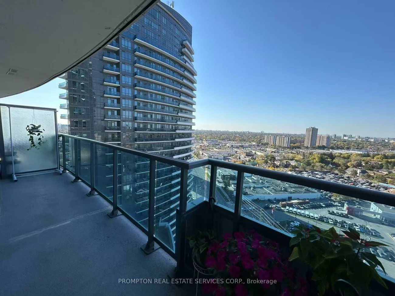 7171, Yonge, Thornhill, Markham