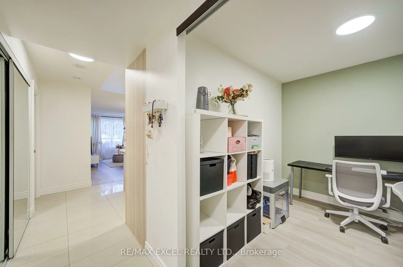 37, Galleria, Commerce Valley, Markham