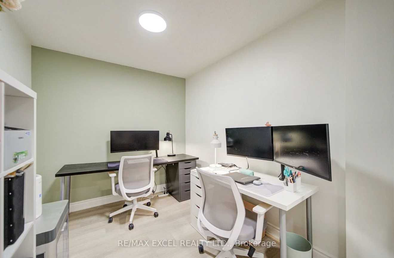 37, Galleria, Commerce Valley, Markham