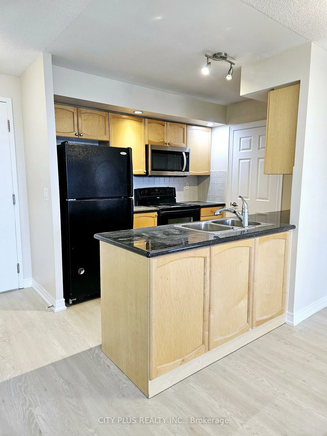 33, Cox, Unionville, Markham