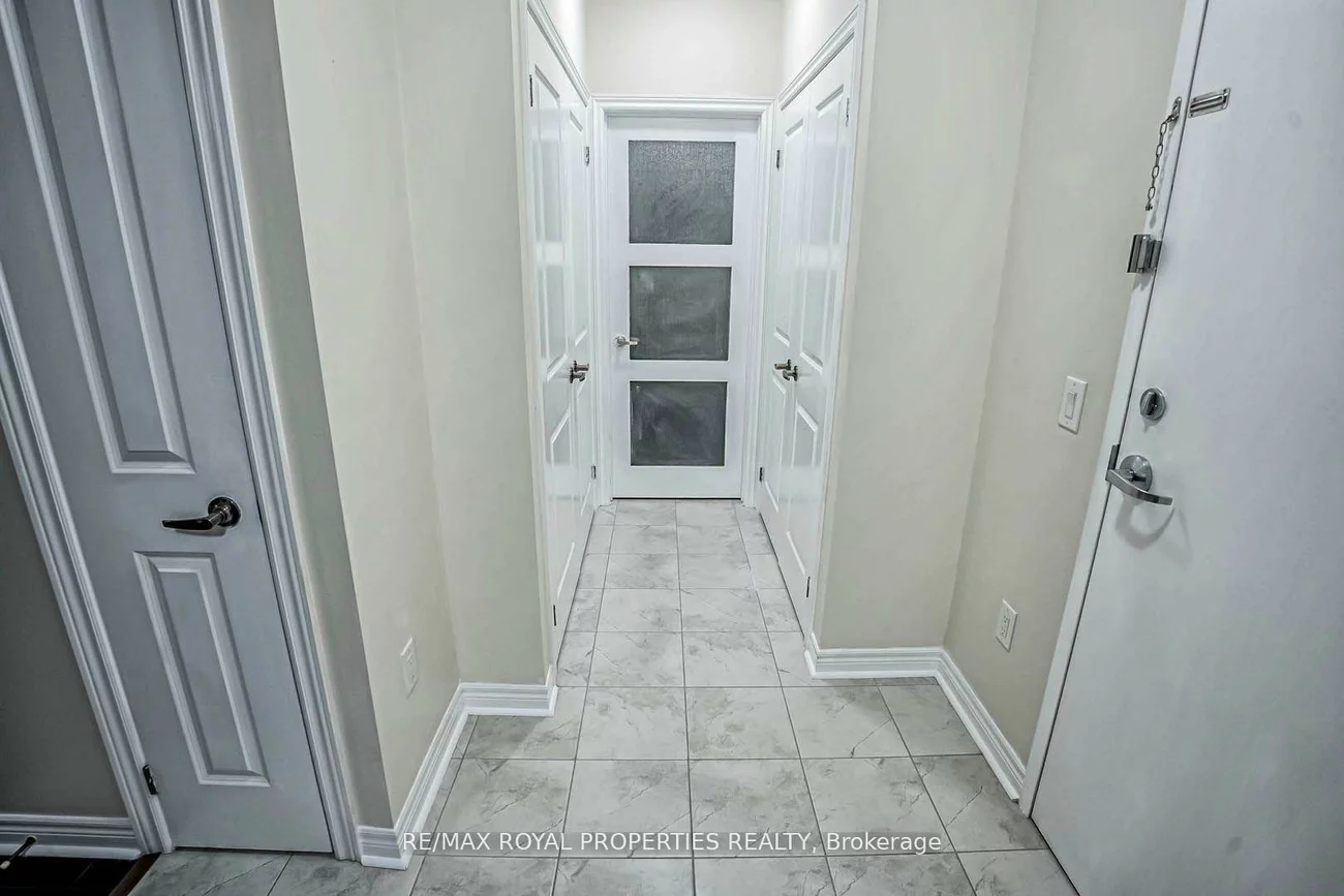 39, New Delhi, Cedarwood, Markham