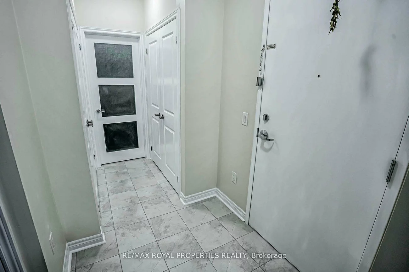 39, New Delhi, Cedarwood, Markham