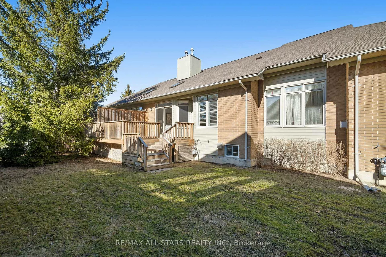 81, Celebrity Greens, Greensborough, Markham