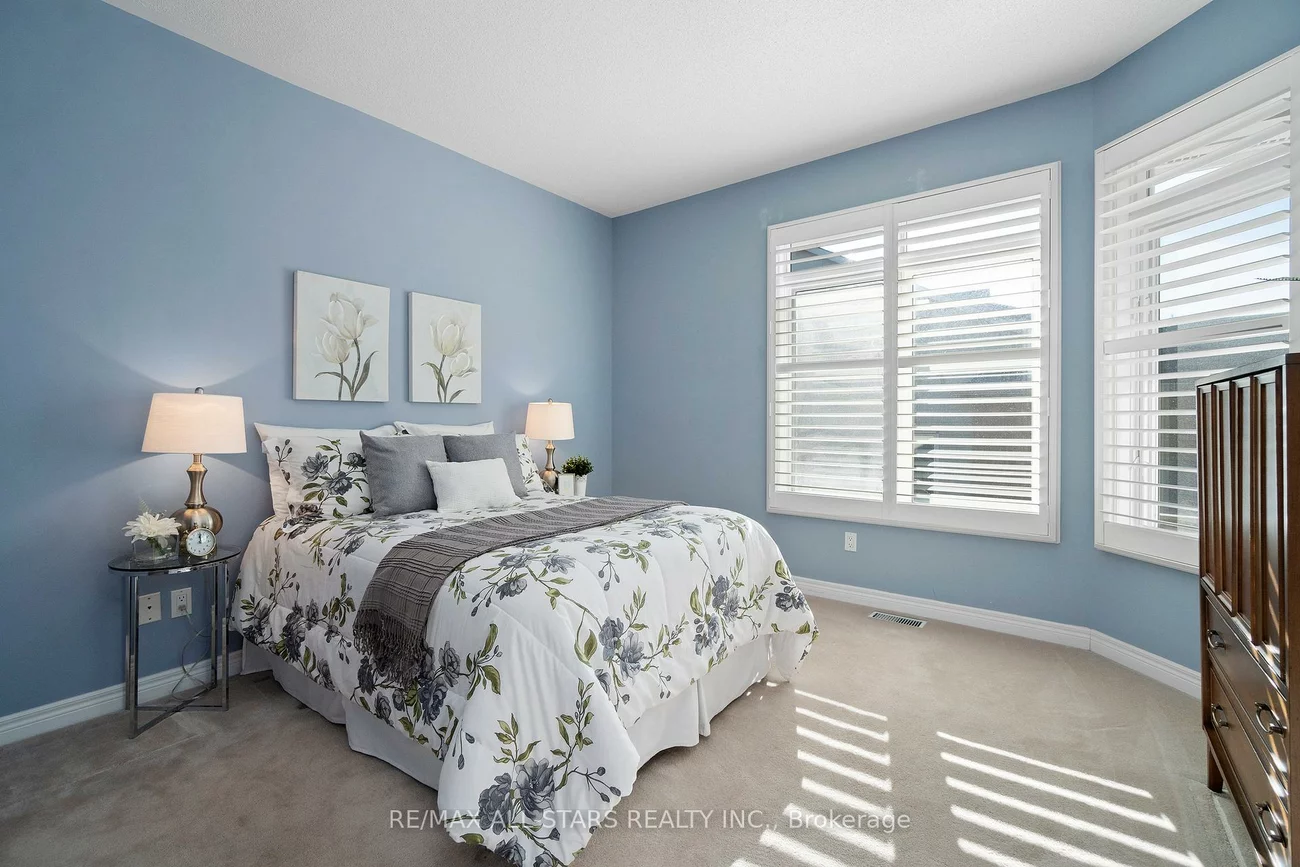 81, Celebrity Greens, Greensborough, Markham
