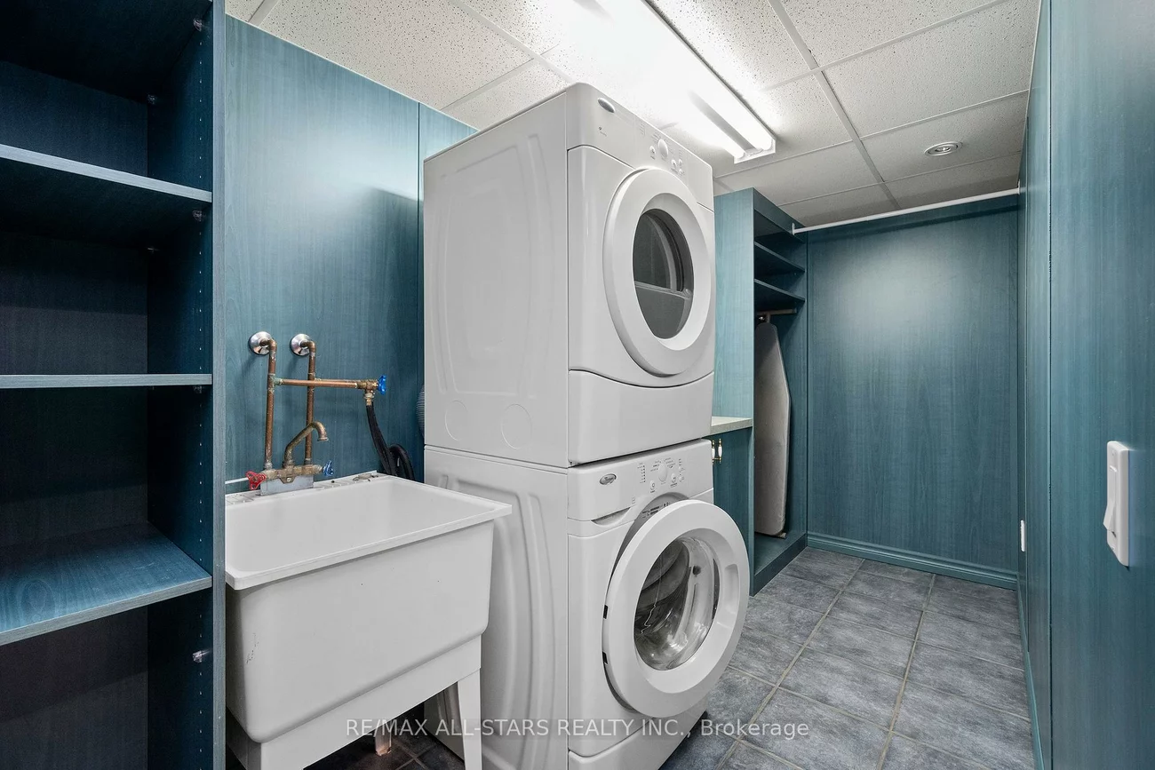 81, Celebrity Greens, Greensborough, Markham