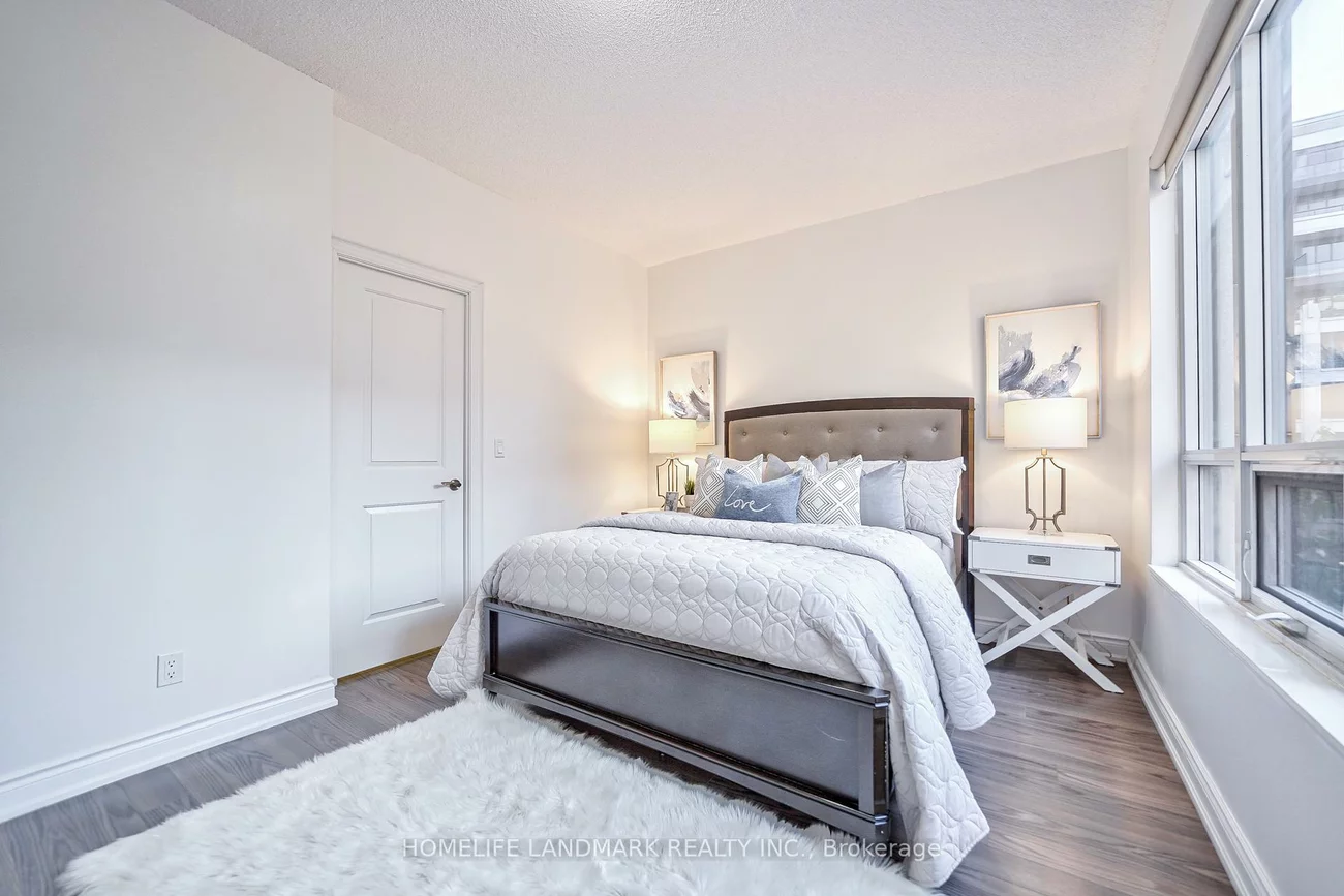 89, South Town Centre, Unionville, Markham