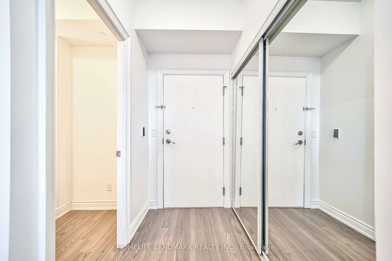 89, South Town Centre, Unionville, Markham