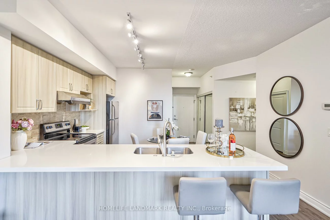 89, South Town Centre, Unionville, Markham