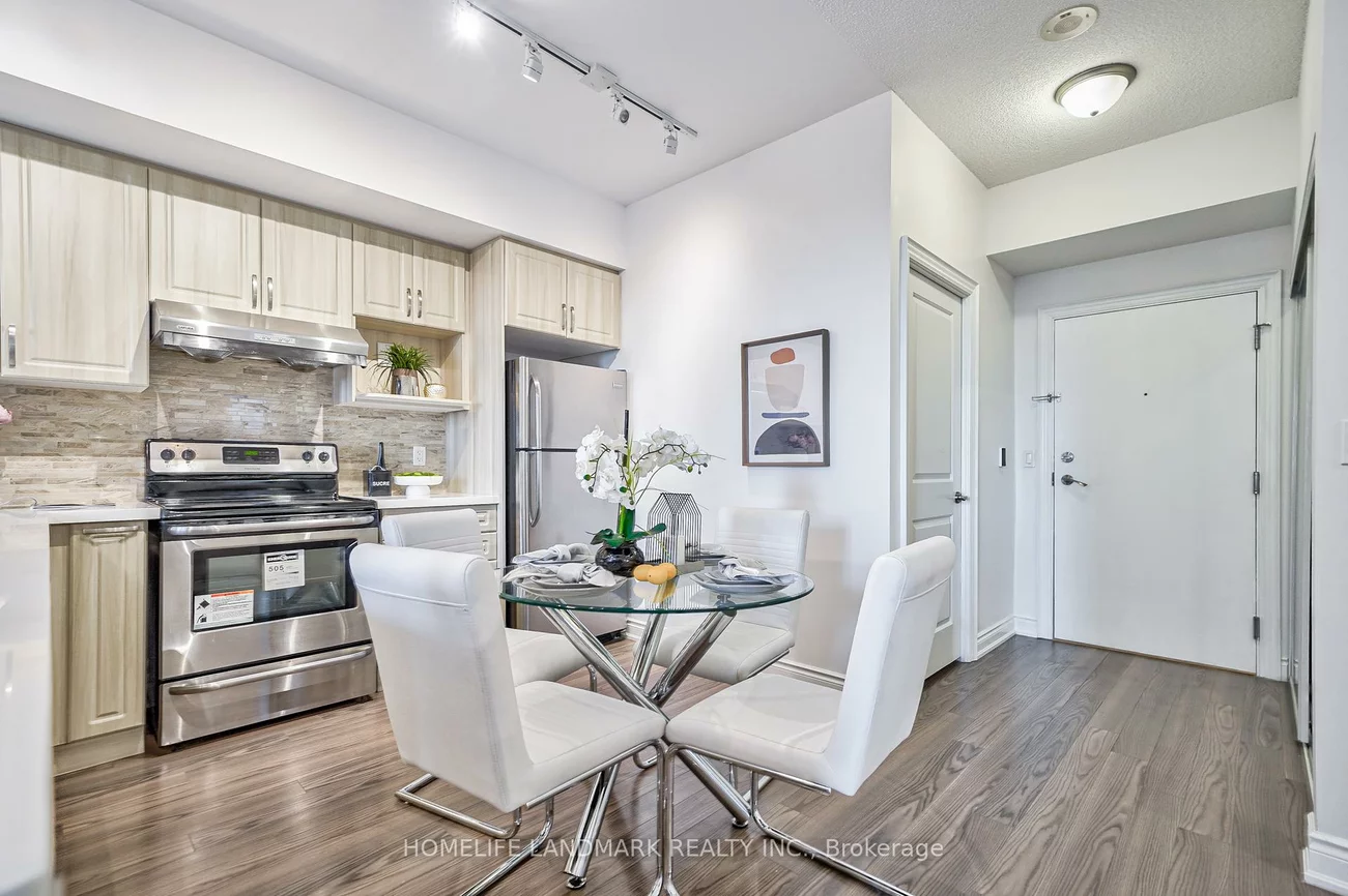 89, South Town Centre, Unionville, Markham