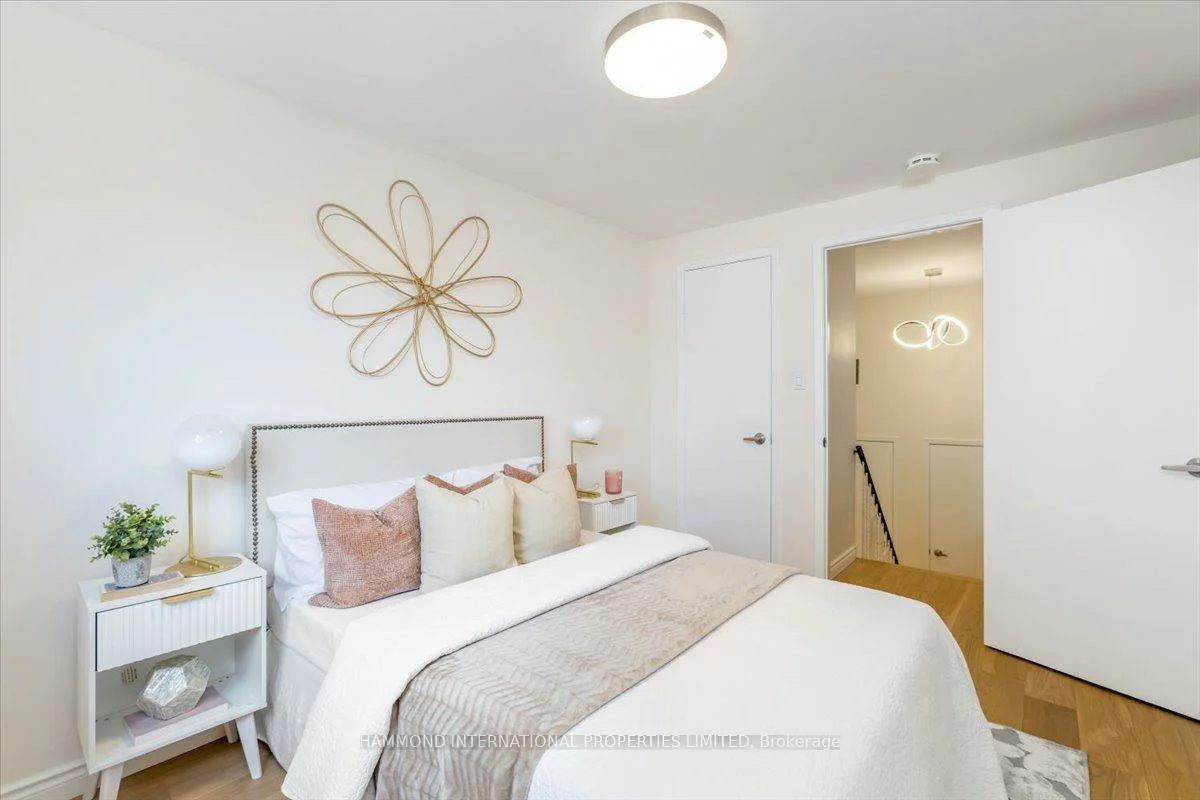 35, Stately, Royal Orchard, Markham