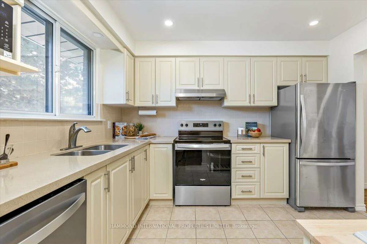 35, Stately, Royal Orchard, Markham
