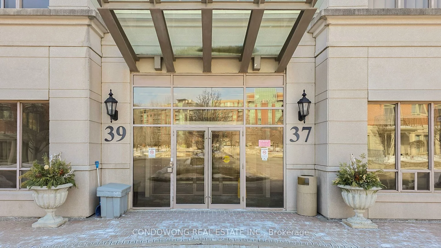 37, Galleria, Commerce Valley, Markham