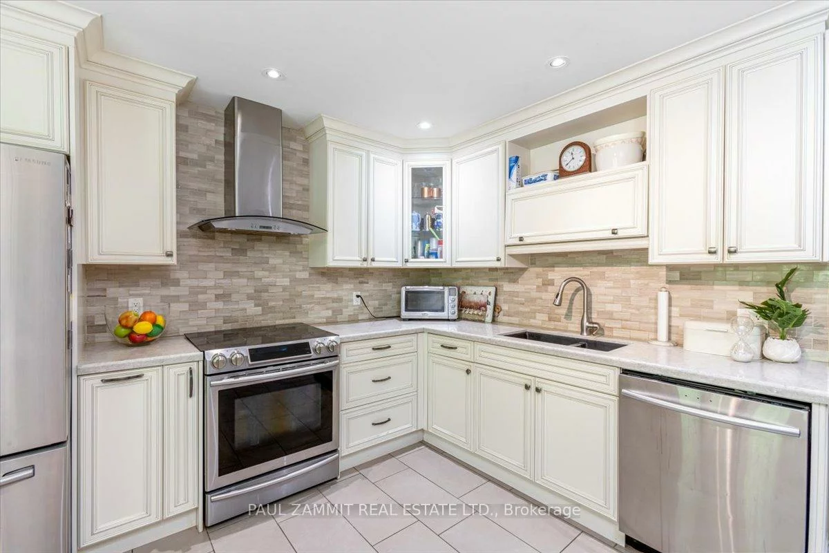 103, Quail Valley, German Mills, Markham