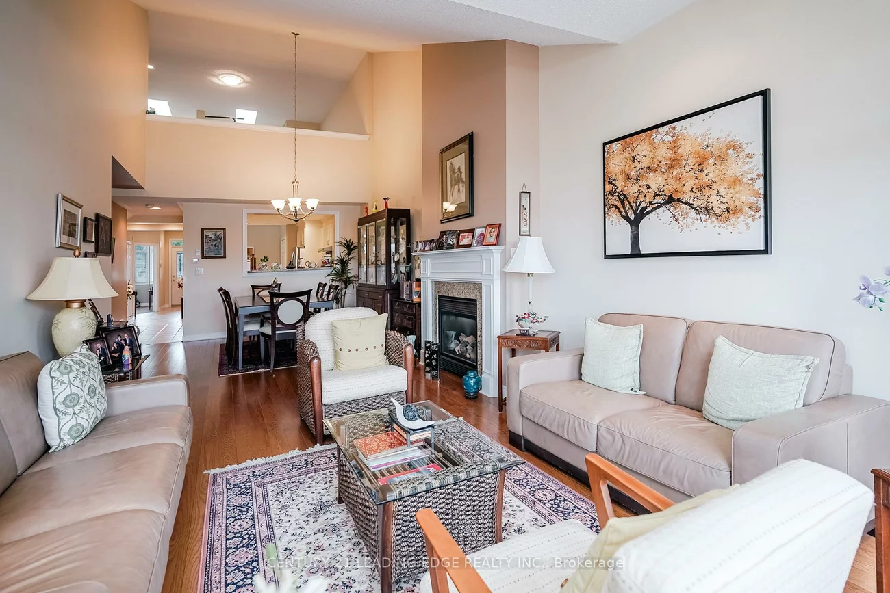 12, Lakeside Vista, Greensborough, Markham