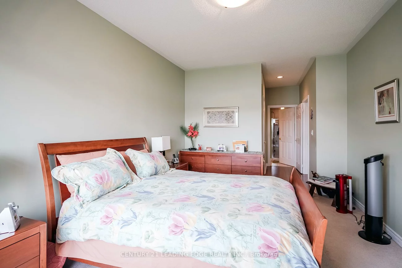 12, Lakeside Vista, Greensborough, Markham