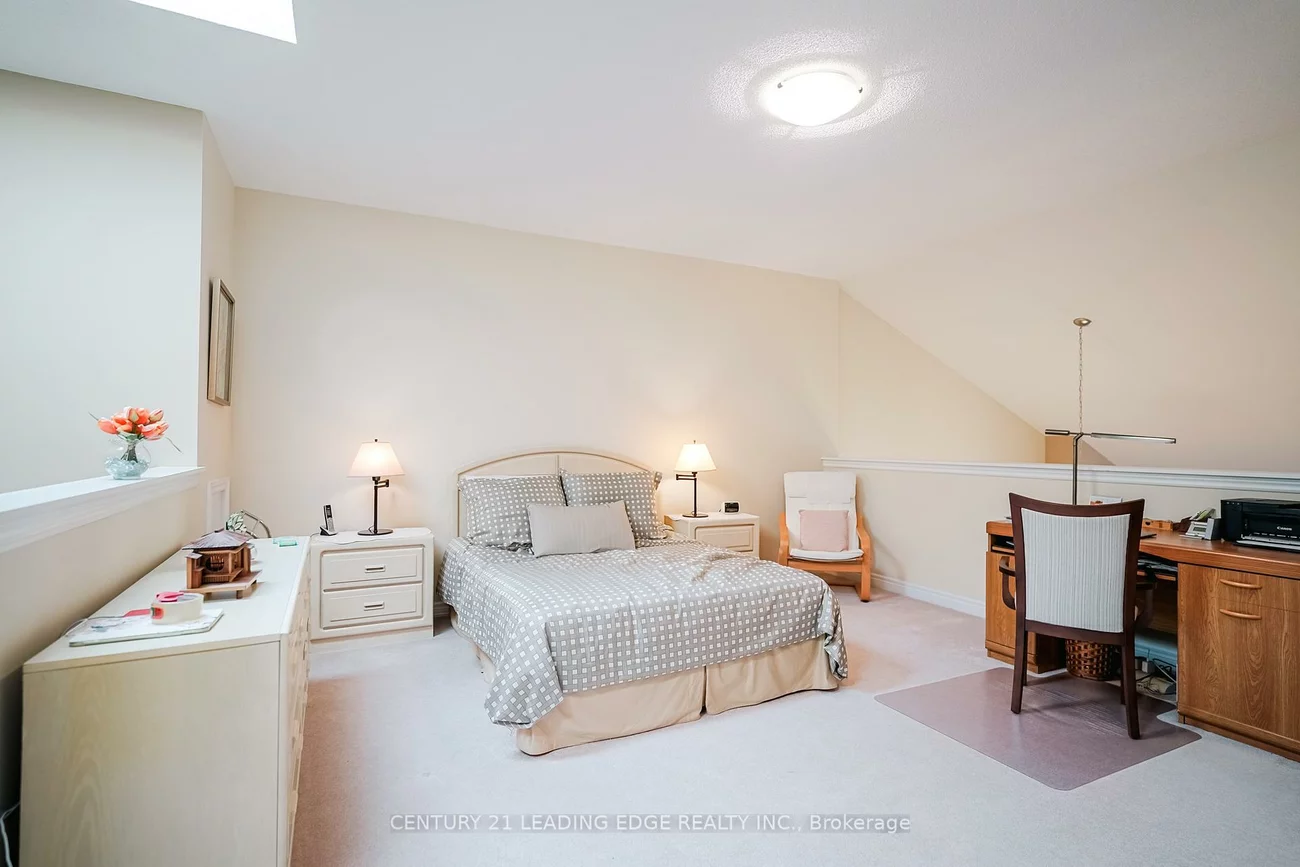 12, Lakeside Vista, Greensborough, Markham