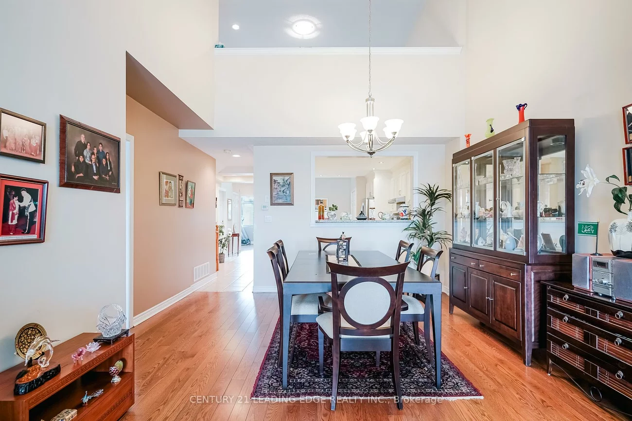12, Lakeside Vista, Greensborough, Markham