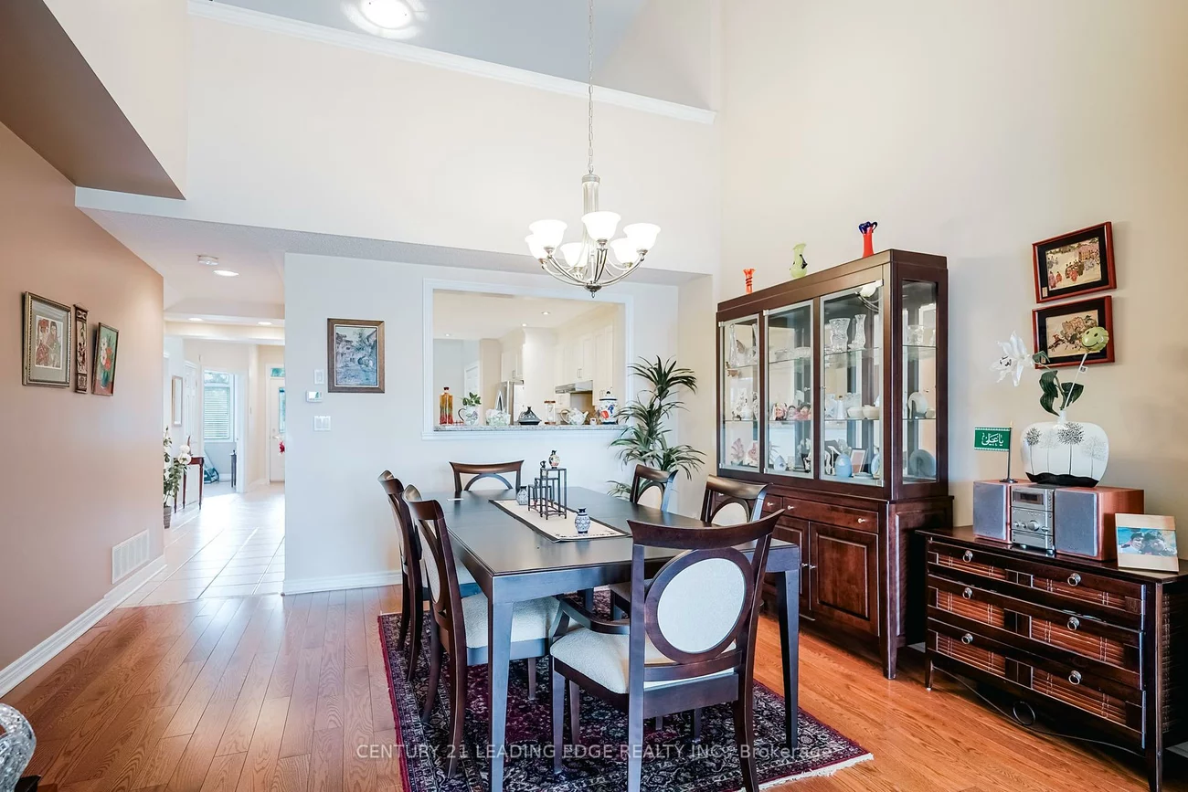 12, Lakeside Vista, Greensborough, Markham