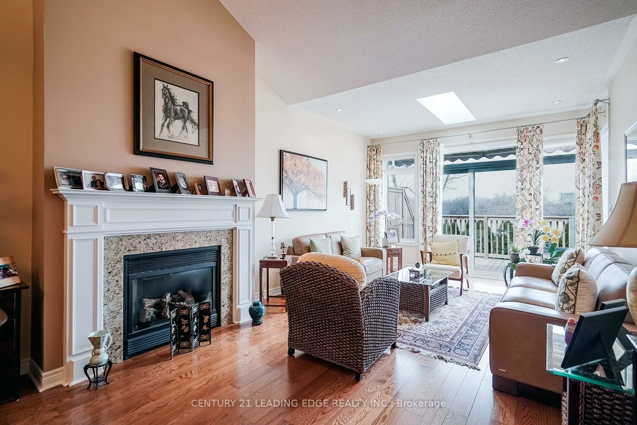 12, Lakeside Vista, Greensborough, Markham
