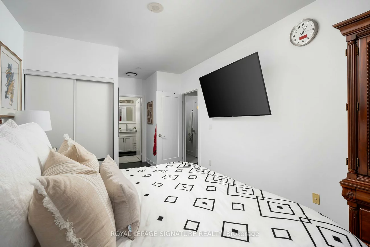 540, Bur Oak, Berczy, Markham
