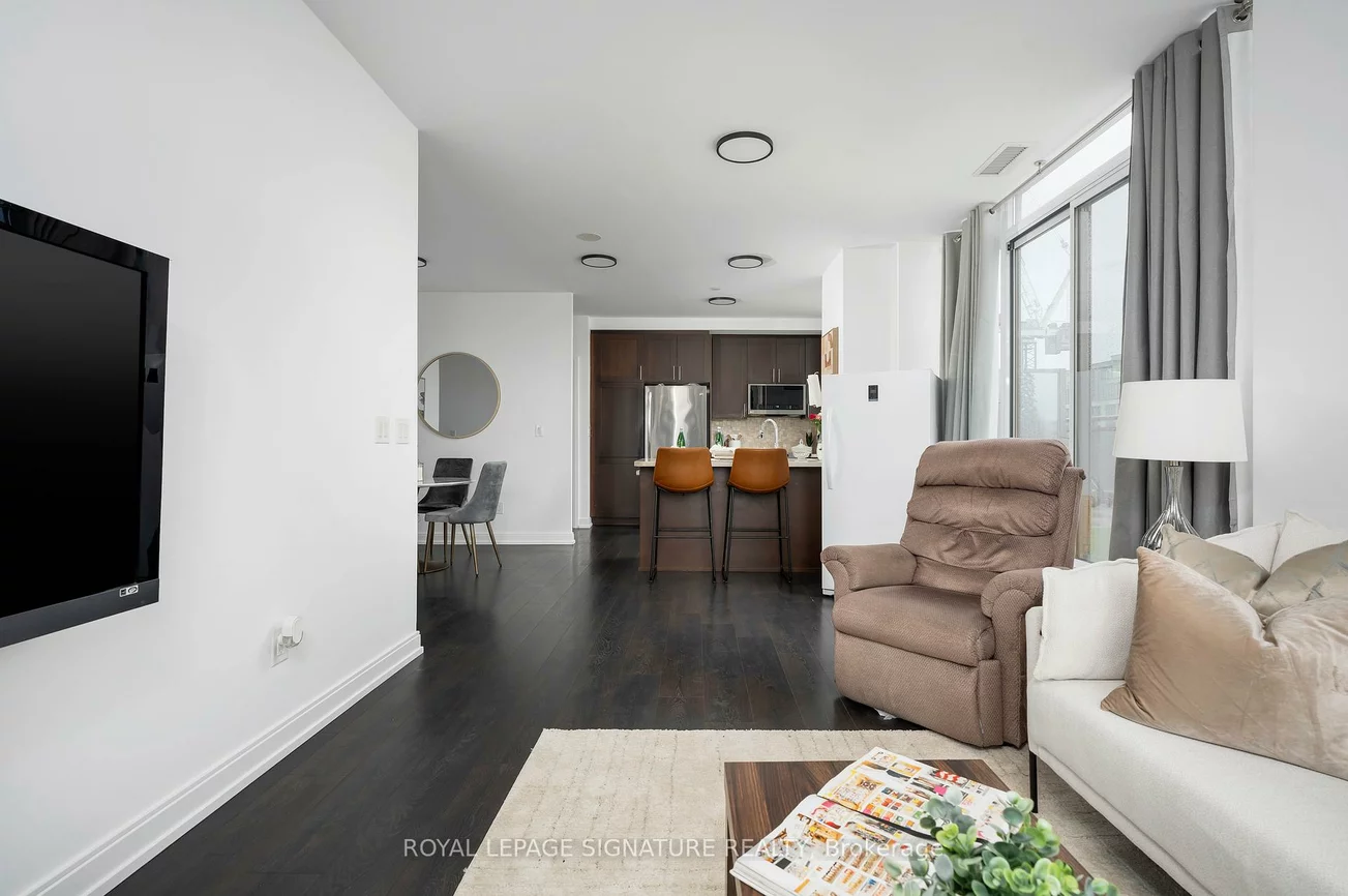 540, Bur Oak, Berczy, Markham
