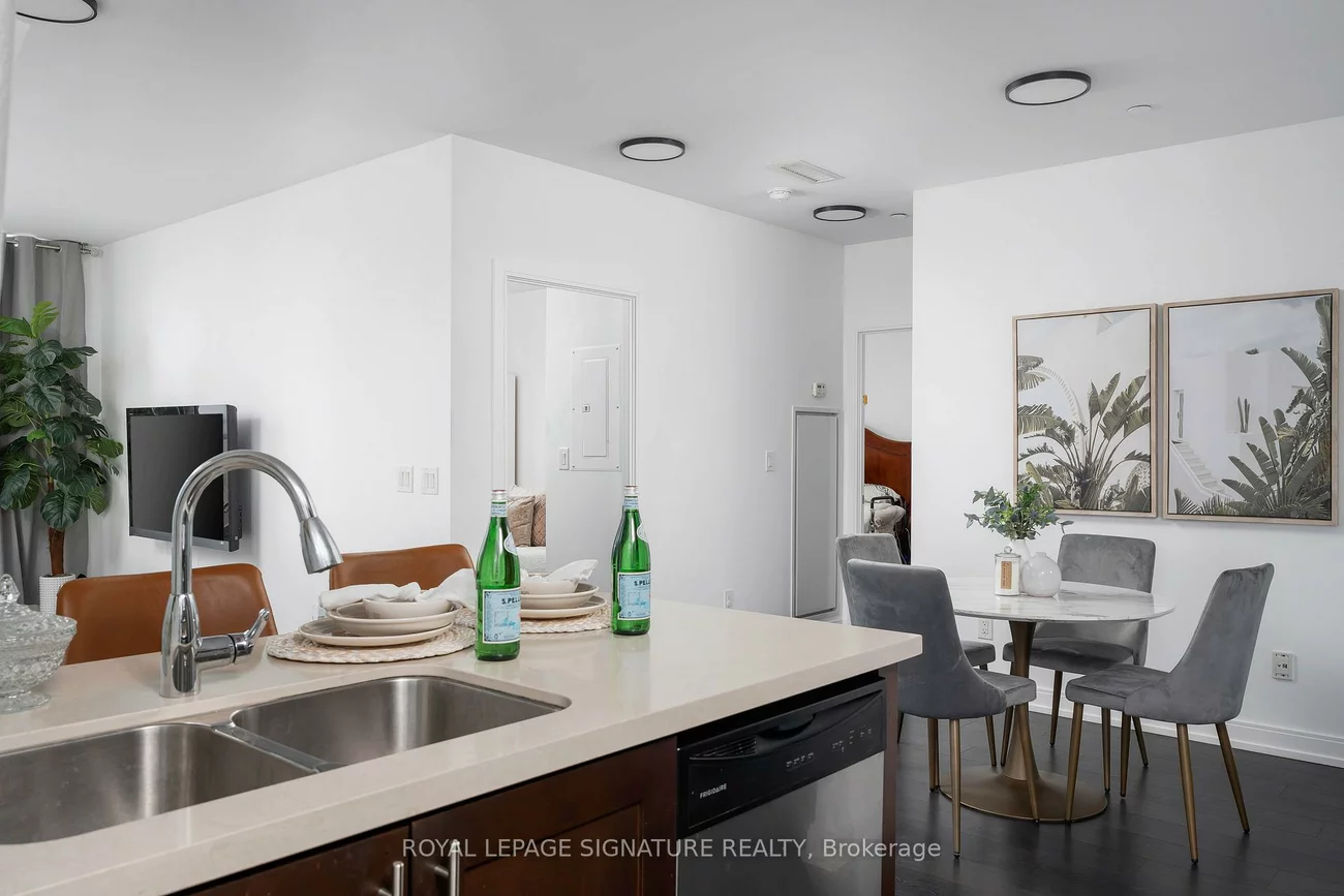540, Bur Oak, Berczy, Markham