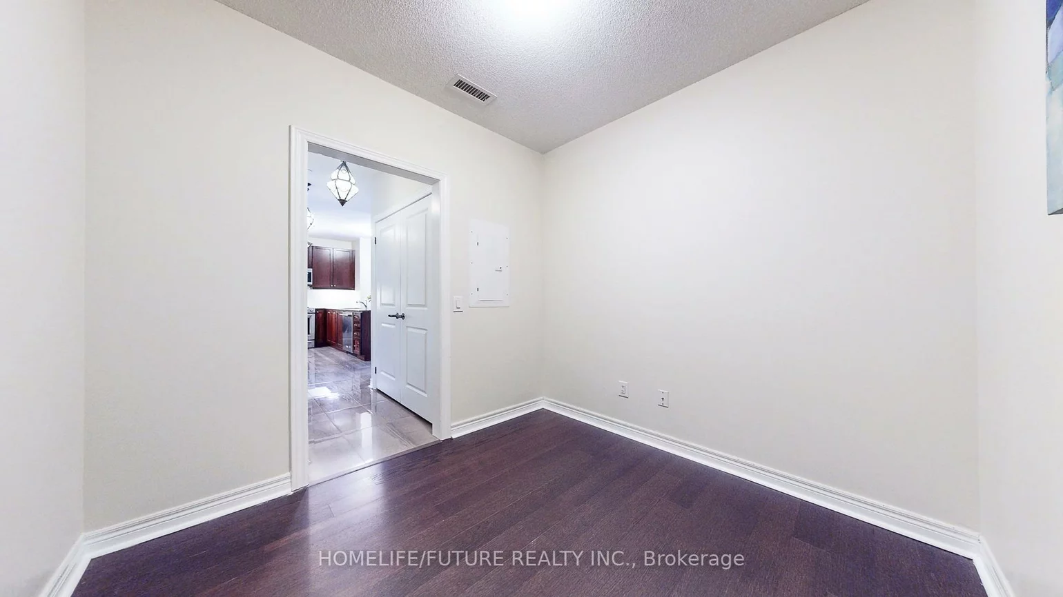 7325, Markham, Cedarwood, Markham