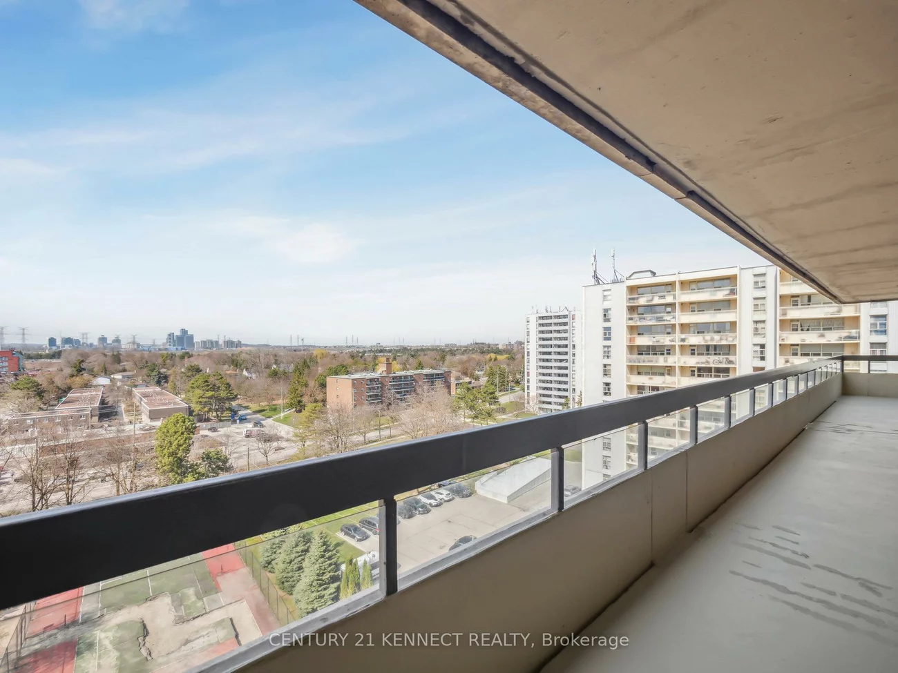 8111, Yonge, Royal Orchard, Markham