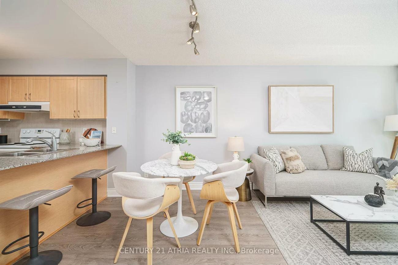 55, south town centre, Unionville, Markham