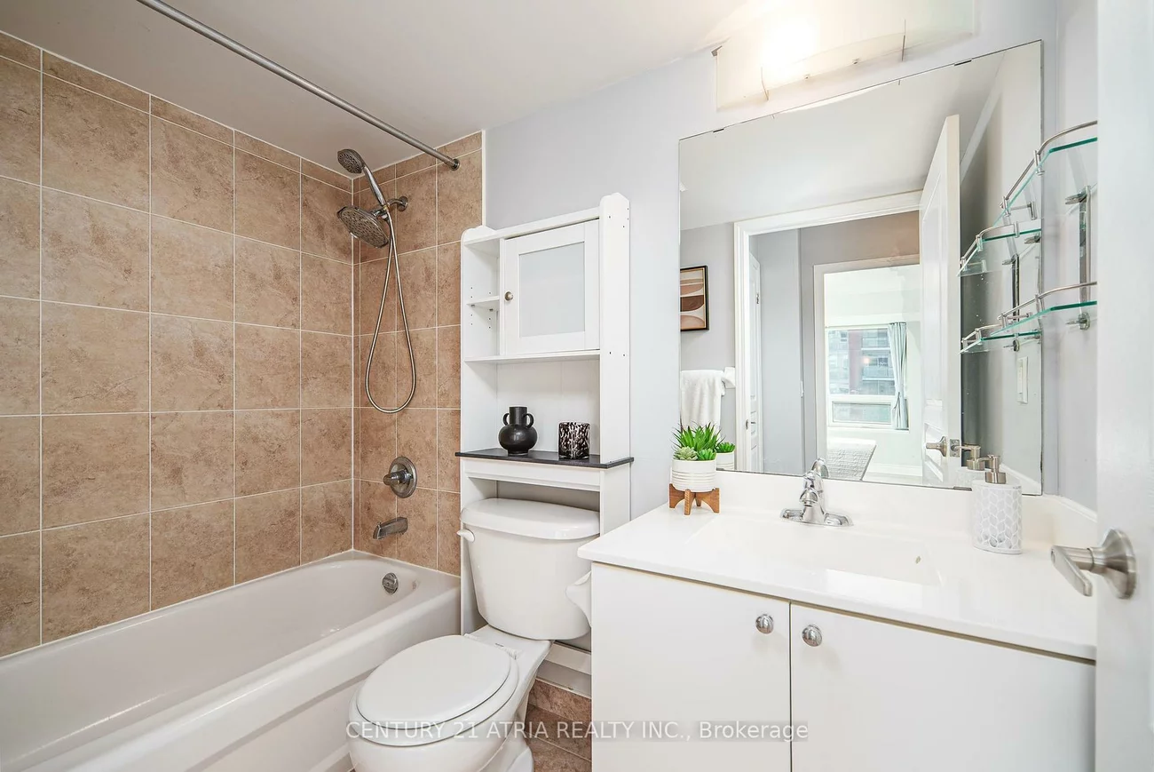 55, south town centre, Unionville, Markham