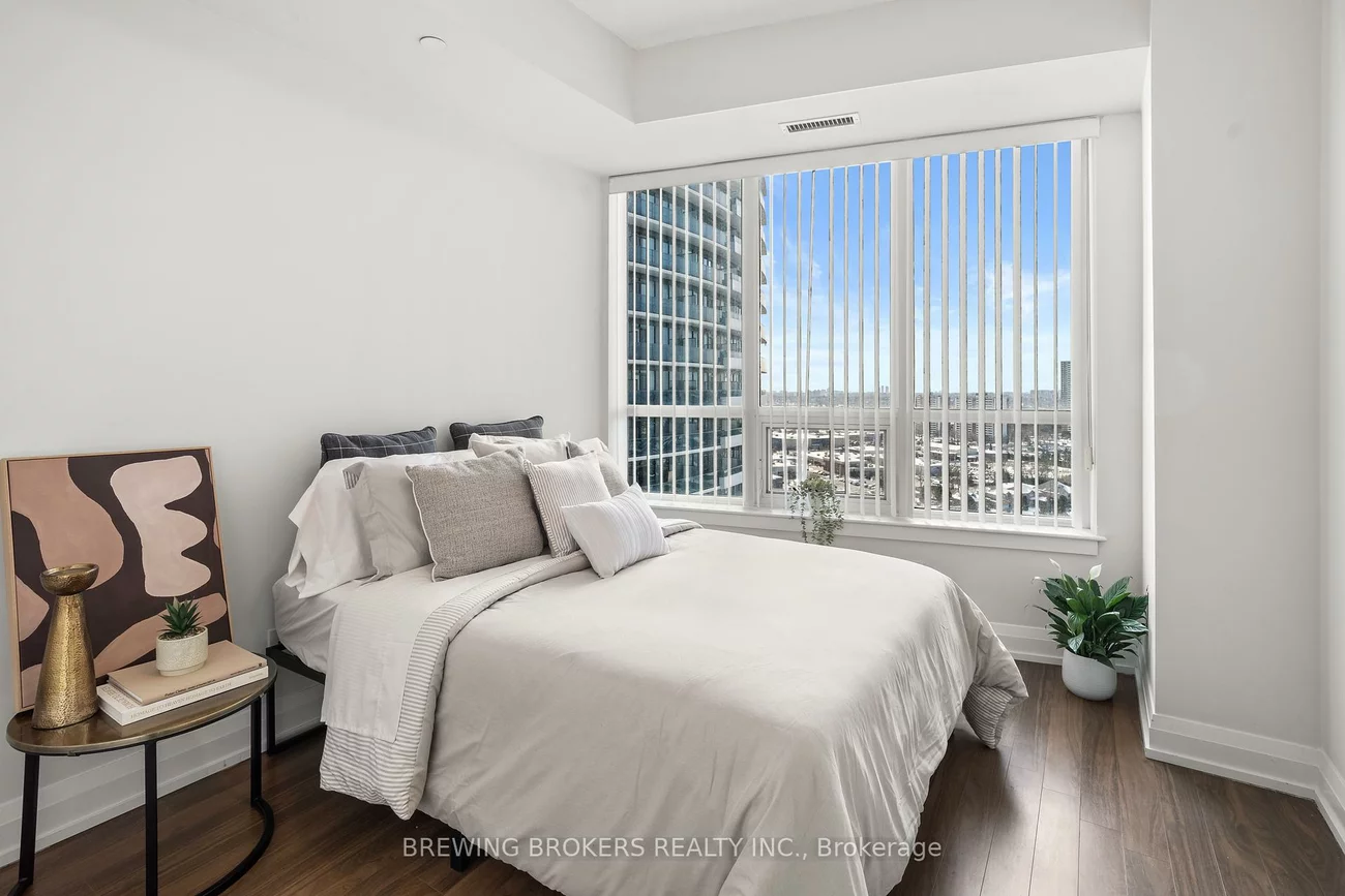 7171, Yonge, Thornhill, Markham