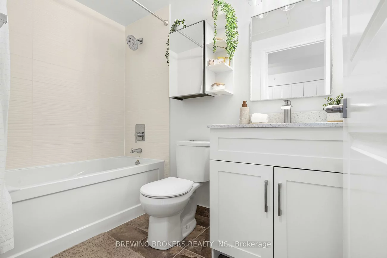 7171, Yonge, Thornhill, Markham