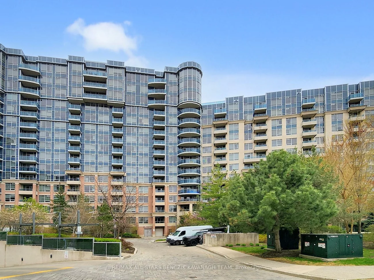 23, Cox, Unionville, Markham