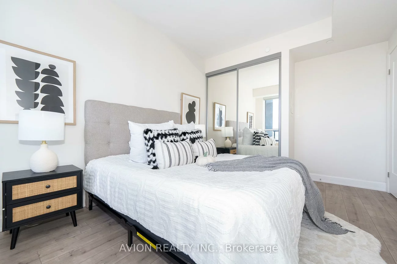 38, Water Walk, Unionville, Markham
