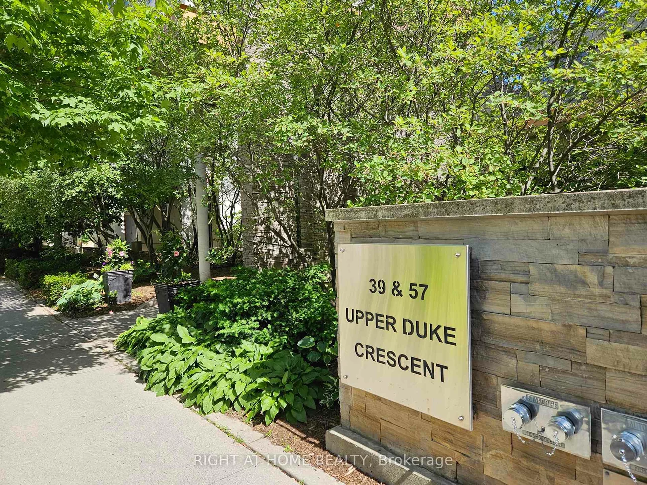 39, Upper Duke, Unionville, Markham