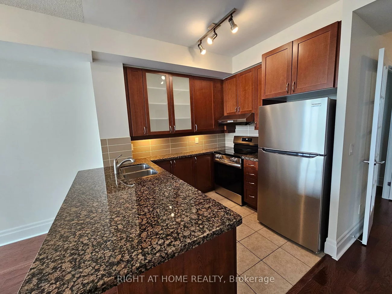 39, Upper Duke, Unionville, Markham