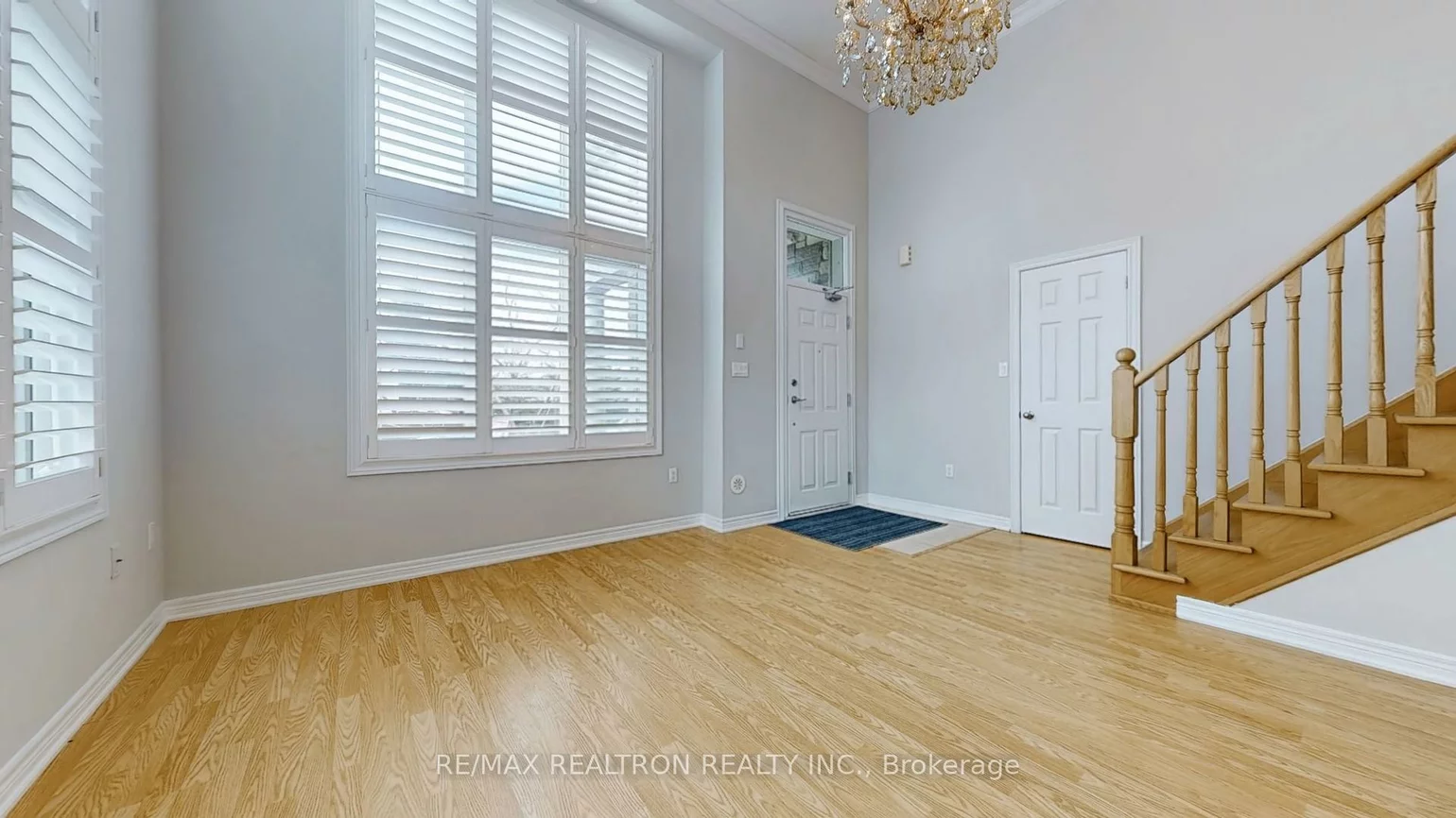 26, Comely, Milliken Mills East, Markham