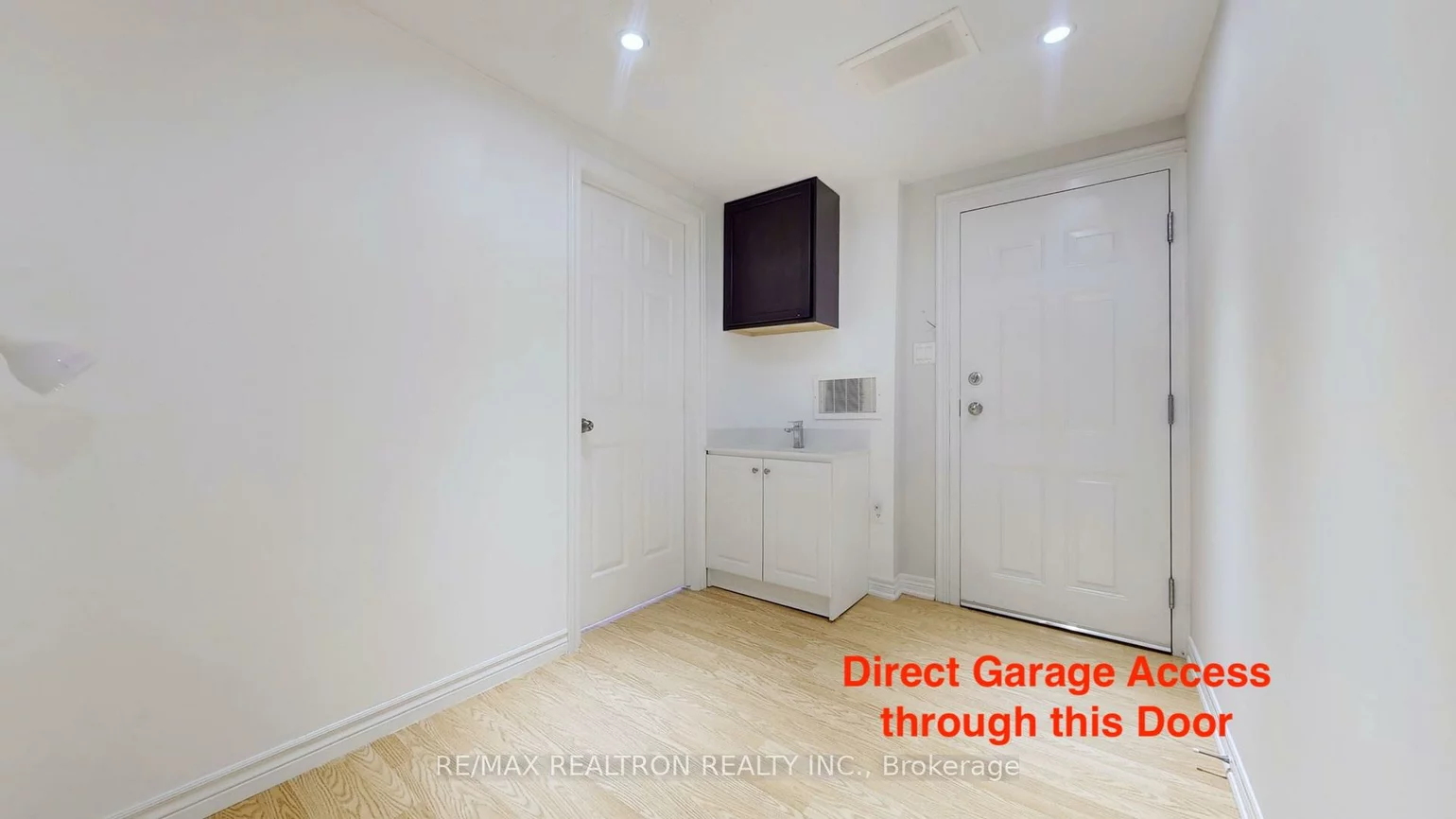26, Comely, Milliken Mills East, Markham