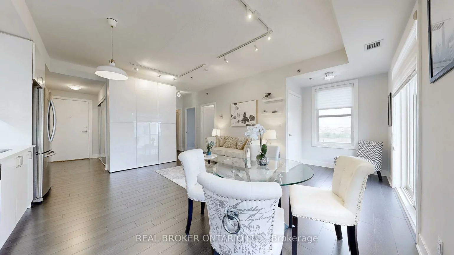 28, Prince Regent, Cathedraltown, Markham