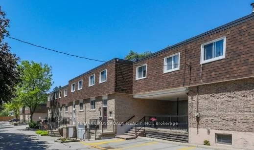 27, The Carriage, Royal Orchard, Markham