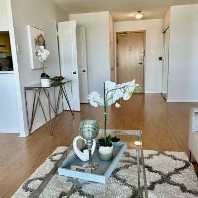 7825, Bayview, Aileen-Willowbrook, Markham