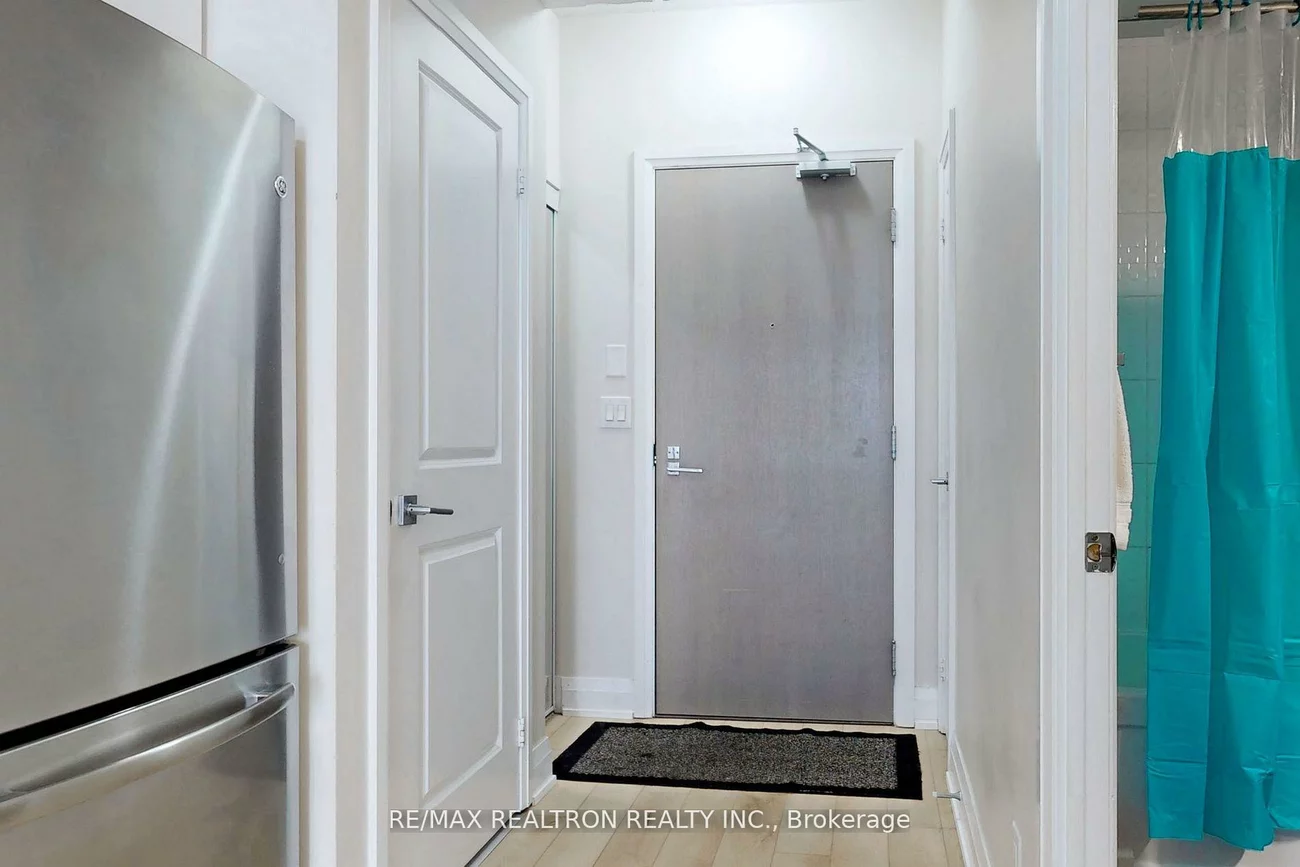 7167, Yonge, Thornhill, Markham