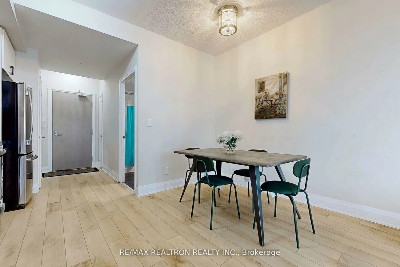 7167, Yonge, Thornhill, Markham
