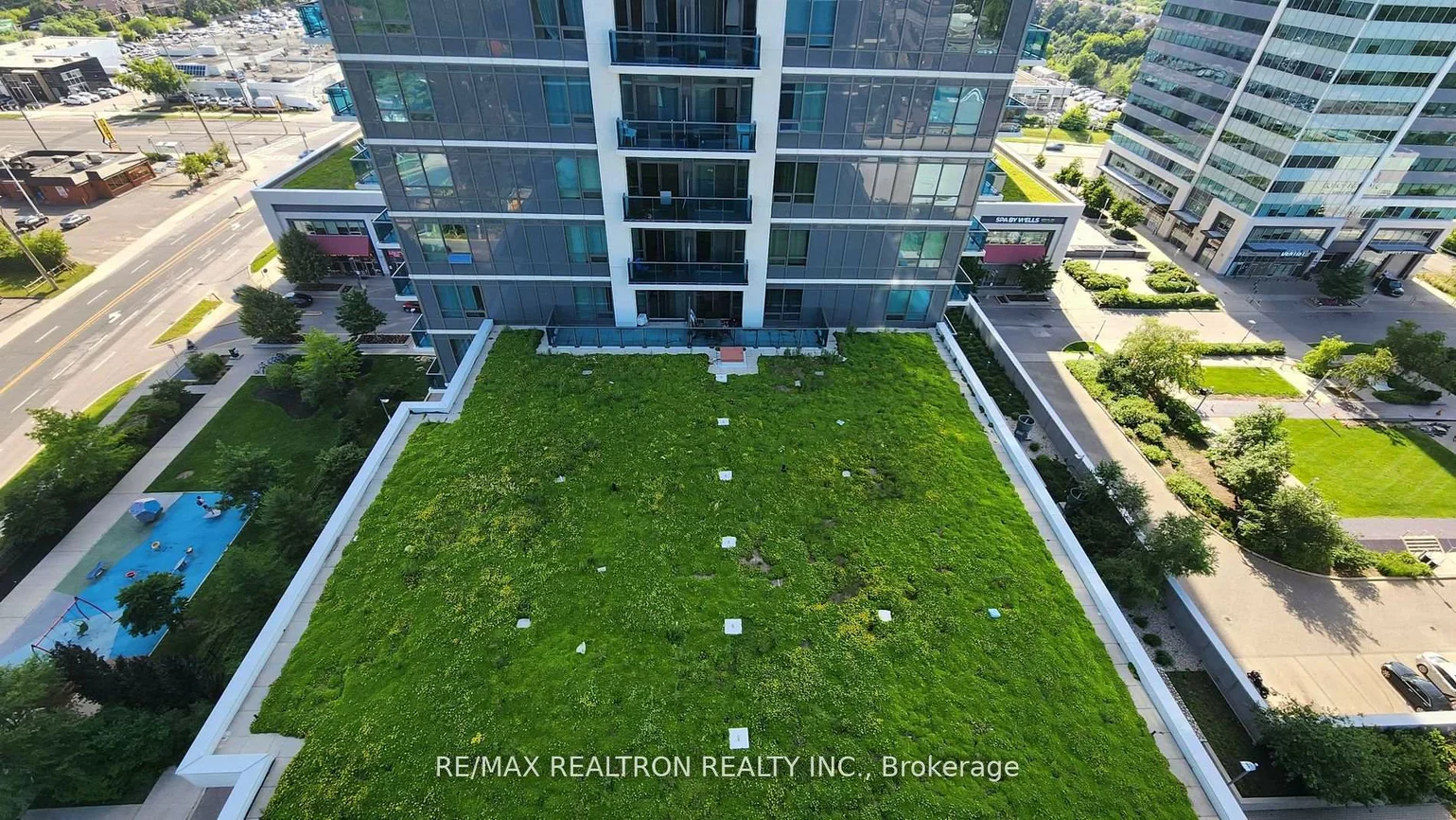 7167, Yonge, Thornhill, Markham