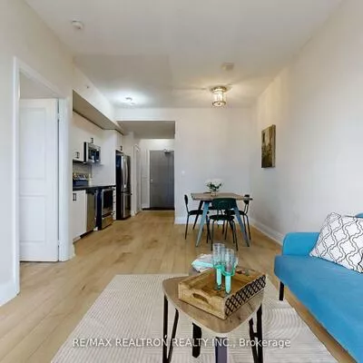 7167, Yonge, Thornhill, Markham